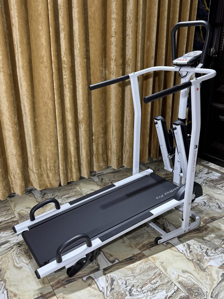 4-In-1 Manual Treadmill Image 46