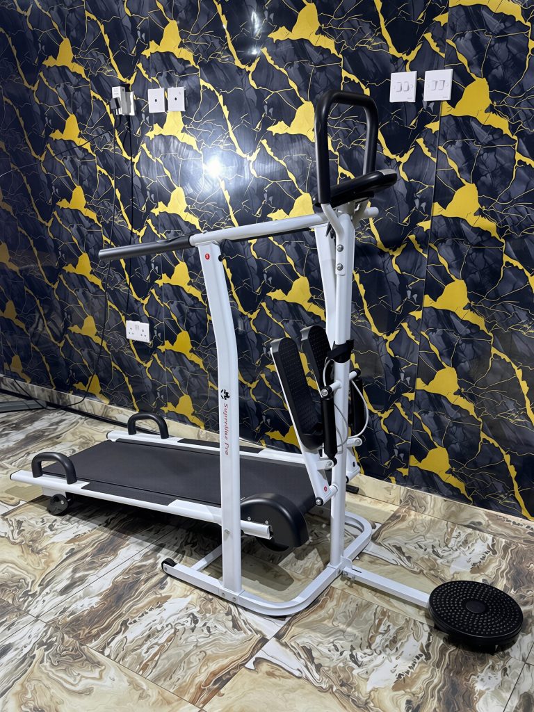 4-In-1 Manual Treadmill Image 49