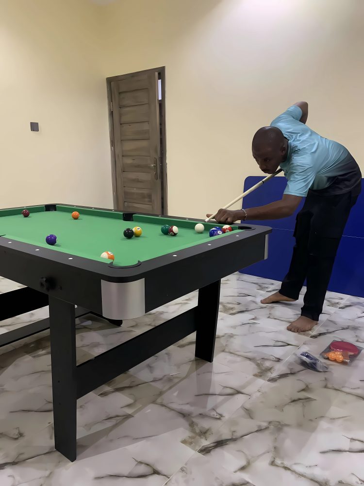 3-in-1 Convertible Snooker, Tennis & Dining Table Image 8 3-in-1 Convertible Snooker, Tennis & Dining Table