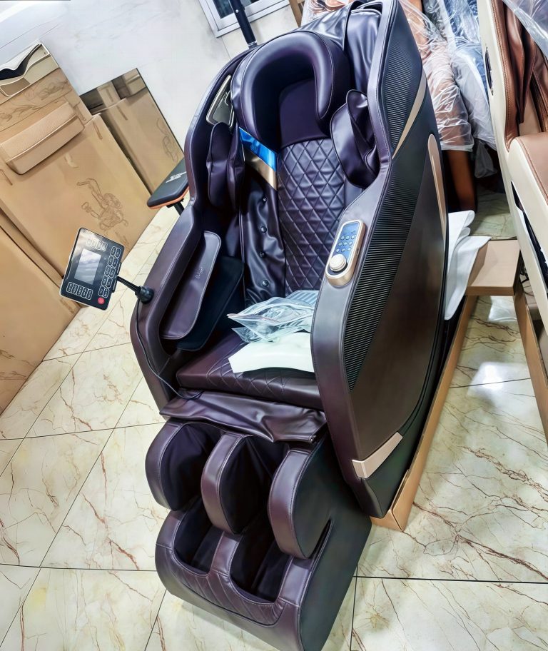 4D Luxury Zero-Gravity Full Body Massage Chair Image 4 4D Luxury Zero-Gravity Full Body Massage Chair